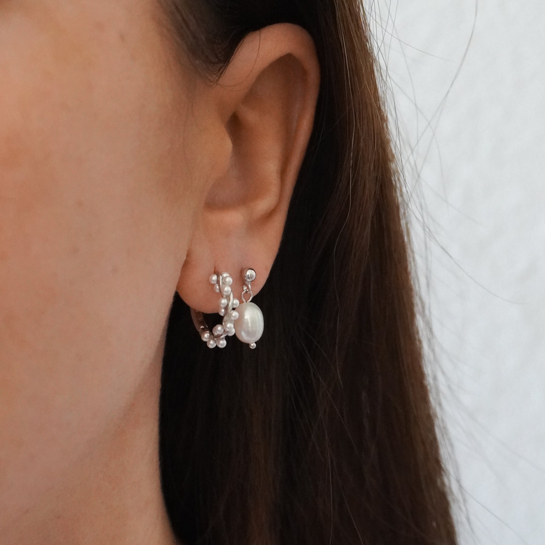 Pila Earring