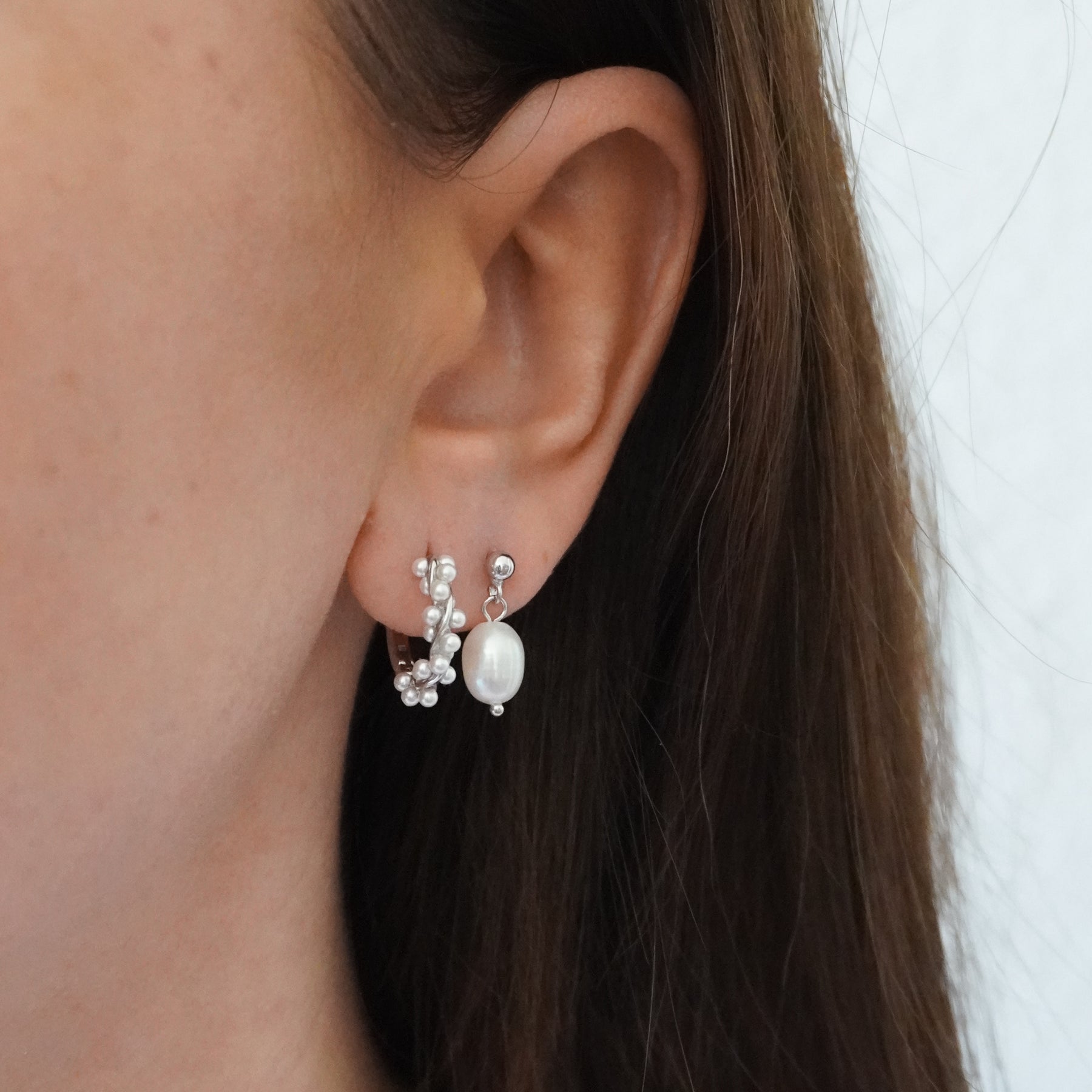 Pila Earring