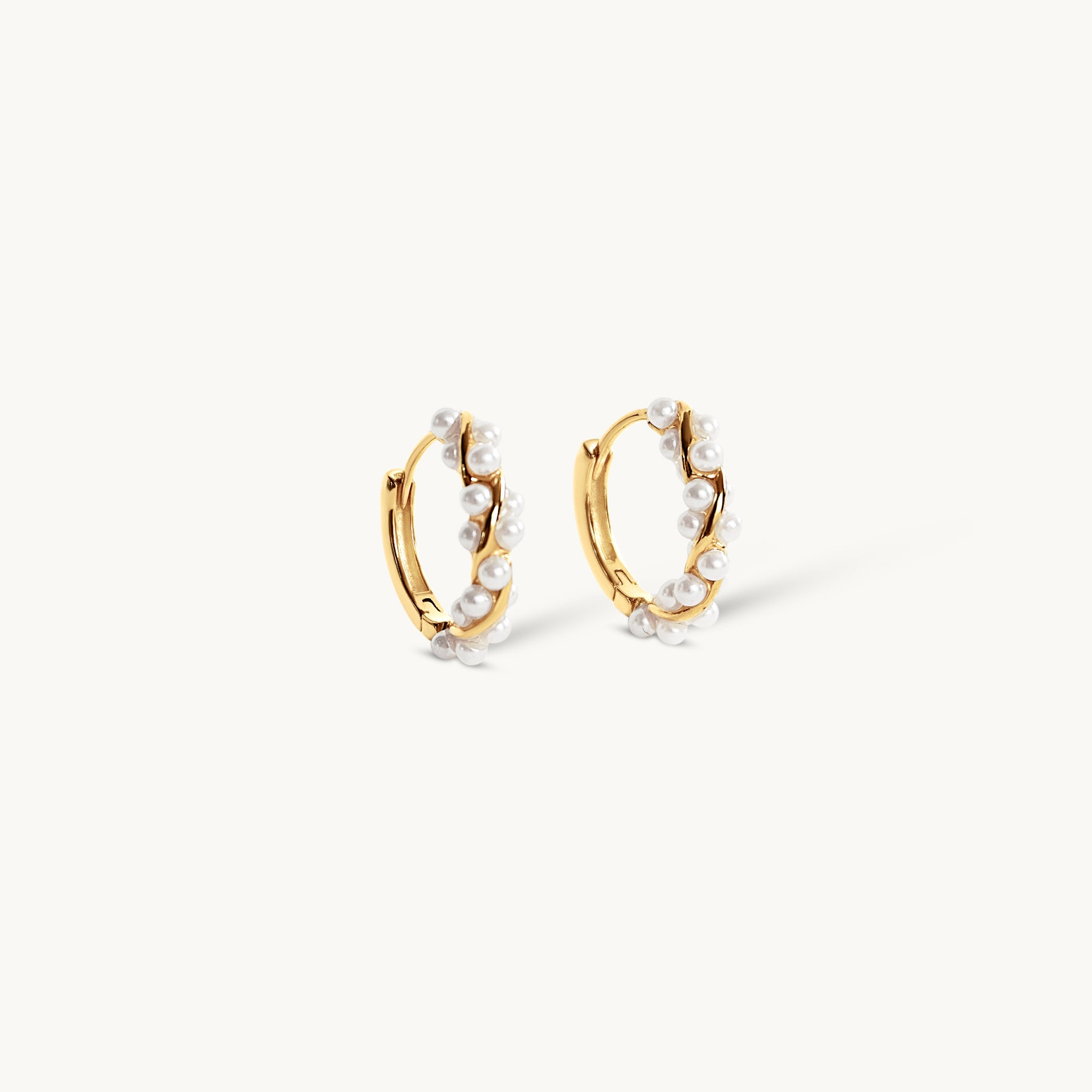 Pila Earring