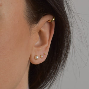 Pearl Stud