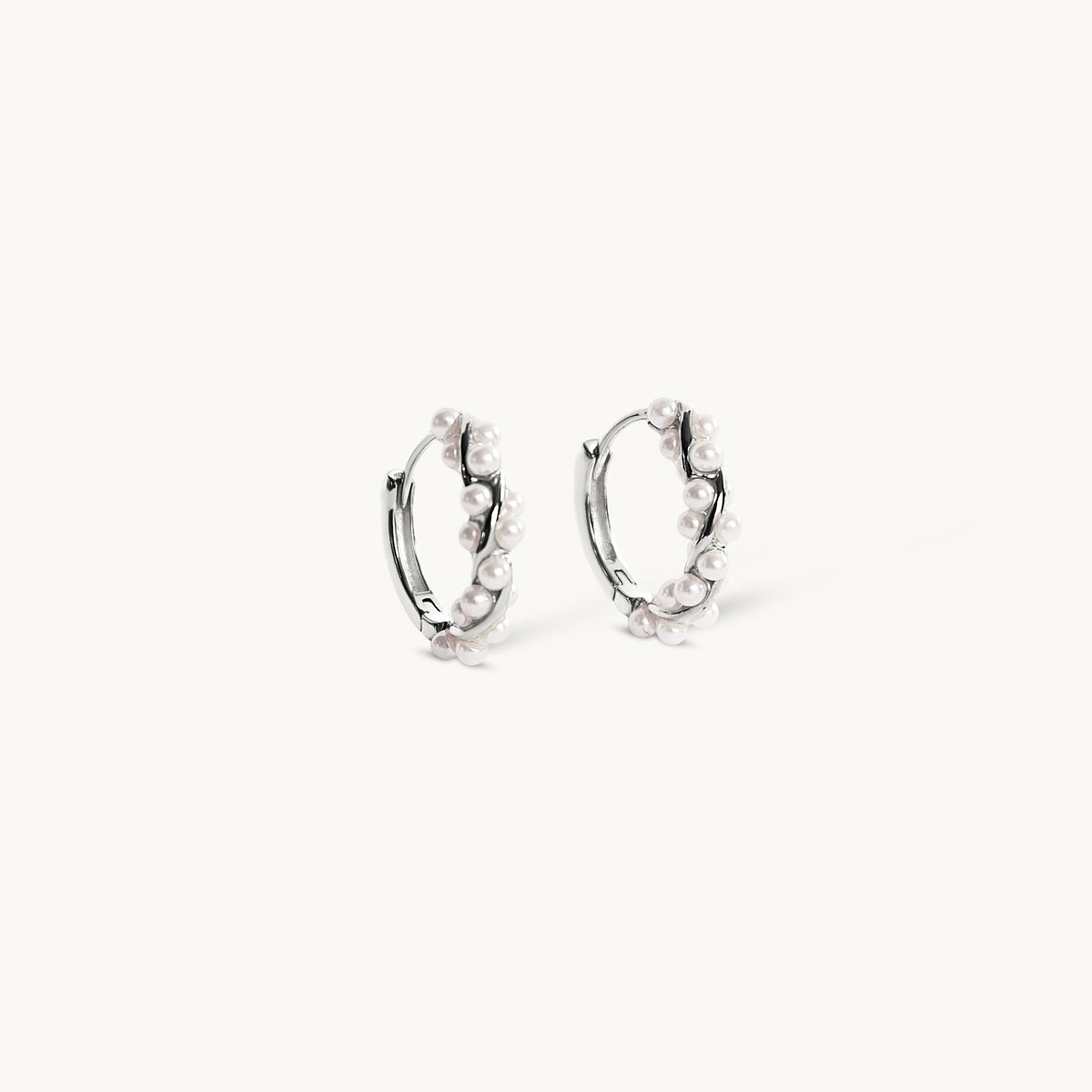 Pila Earring